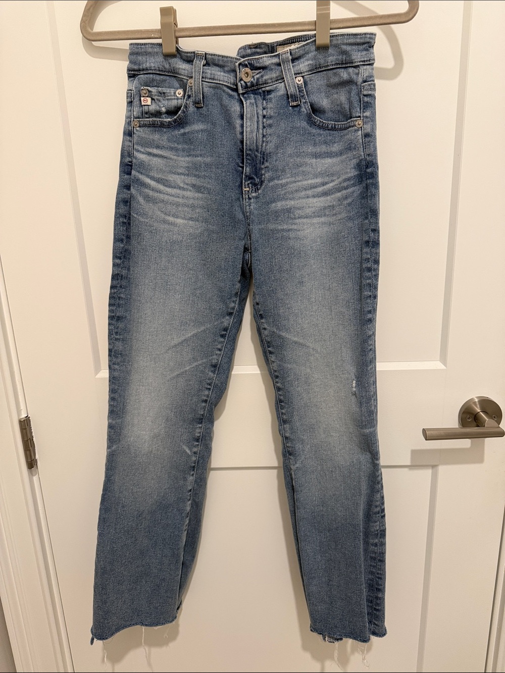 AG Jeans Farrah Boot Crop in a high rise fit